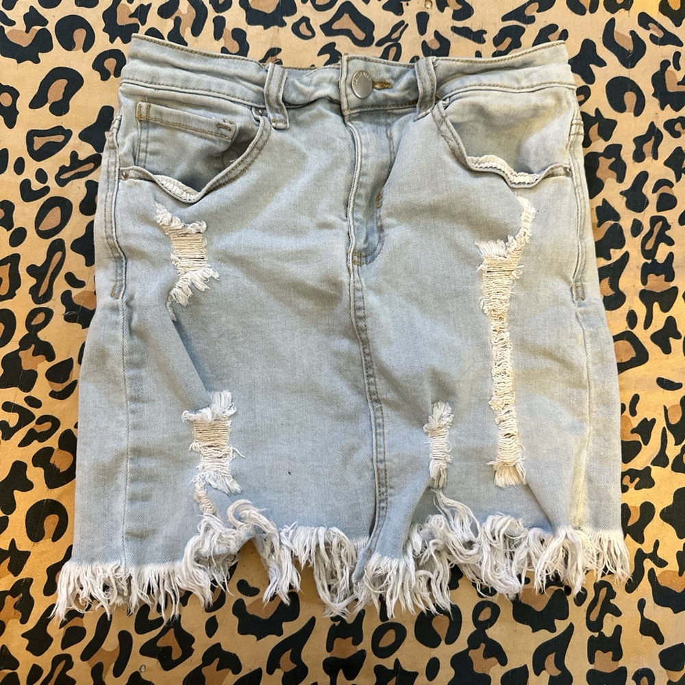 light wash distressed denim